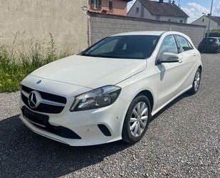 Mercedes-Benz Mercedes-Benz A 180d BlueEfficiency PDC Navi Temp Gebrauchtwagen