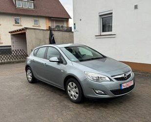 Opel Opel Astra J Lim. 1,4 Turbo Gebrauchtwagen