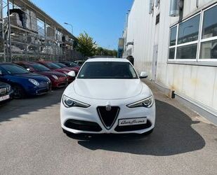 Alfa Romeo Alfa Romeo Stelvio 2.0 Turbo 16V 206kW Lusso AT8-Q Gebrauchtwagen