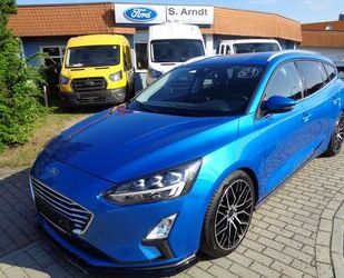 Ford Ford Focus 150PS Diesel TITANIUM LED NAVI DAB WINT Gebrauchtwagen