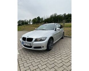 BMW BMW 320d xDrive Touring M Paket Gebrauchtwagen