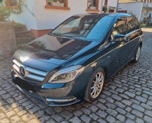 Mercedes-Benz Mercedes-Benz B 180 BlueEFFICIENCY - Gebrauchtwagen