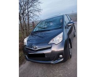 Toyota Toyota Verso-S 1,33-l-Dual-VVT Cool Cool Gebrauchtwagen