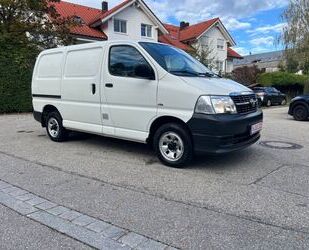 Toyota Toyota Hiace Kurz 2.5 D-4D 4x4 Gebrauchtwagen