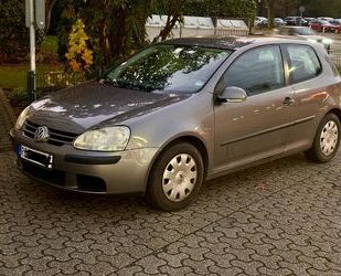 VW Volkswagen Golf 5, 1.6 Automatik R-Kamera,TÜV neu Gebrauchtwagen