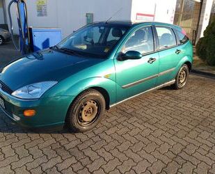 Ford Ford Focus 1.6 Ghia Ghia Gebrauchtwagen