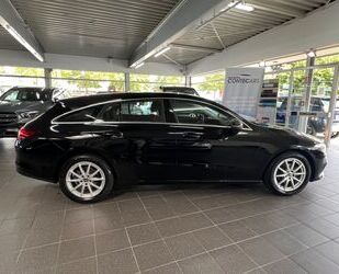 Mercedes-Benz Mercedes-Benz CLA 180 SB Business+Park Paket+STHZ+ Gebrauchtwagen