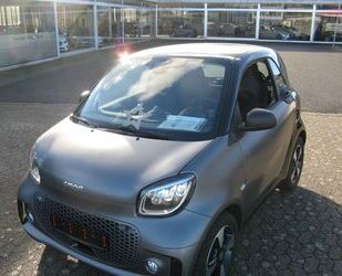 Smart Smart ForTwo EQ *Exclusive*22KW+Voll-LED+matt-grau Gebrauchtwagen