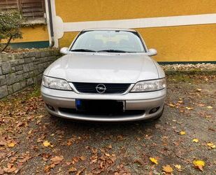 Opel Opel Vectra 1.8 16V Gebrauchtwagen