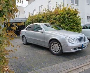 Mercedes-Benz Mercedes-Benz E 240 Elegance, RFK, Command, AHK un Gebrauchtwagen