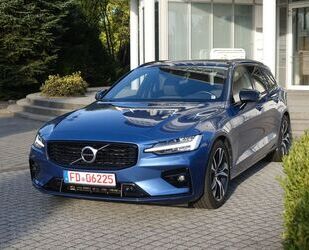 Volvo Volvo V60 B5 R-Design VLED*ACC*BLIS*STHZG*AHK*RKF* Gebrauchtwagen