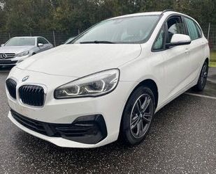 BMW BMW 218d ActiveTourer Sport Line NAVI KEYGO HIFI A Gebrauchtwagen