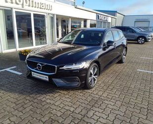 Volvo Volvo V60 B3 Benzin MomentumCore Navi/Frontscheibe Gebrauchtwagen