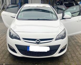 Opel Opel Astra Sports T. 1.6 CDTI eco Sel. 100 S/S Se. Gebrauchtwagen