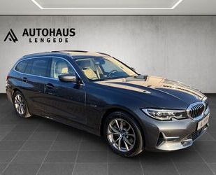 BMW BMW 320e Touring Aut. Luxury Line*PANO *LEDER*AHK Gebrauchtwagen