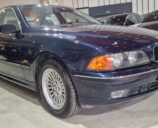 BMW BMW 520i Gepflegt/Erst 92346 Km!/AHK Gebrauchtwagen