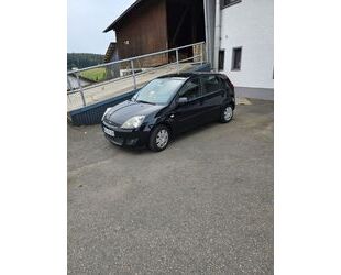 Ford Ford Fiesta 1,4 16V Ghia Ghia Gebrauchtwagen