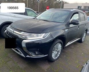 Mitsubishi Mitsubishi Outlander PHEV 4WD 18