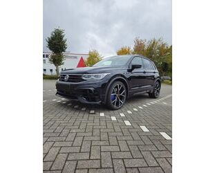 VW Volkswagen Tiguan R BlackStyle/AHK/Akrapovic/H&K-S Gebrauchtwagen