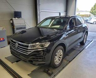 VW Volkswagen Touareg 3.0 TDI 4Motion*NAVI*LUFT*AHK*R Gebrauchtwagen