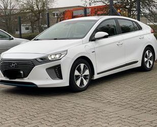 Hyundai Hyundai IONIQ 1.6l PLUG-IN HYBRID Kamera Navi Car Gebrauchtwagen