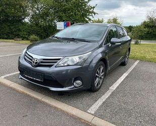 Toyota Toyota Avensis Combi 2,0-l-D-4D Edition Gebrauchtwagen