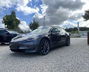 Tesla Tesla Model 3 Performance Dual AWD Langstreckenver Gebrauchtwagen