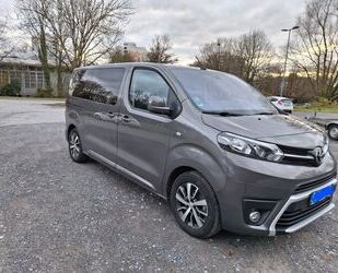 Toyota Toyota Proace (Verso) 2,0-l-D-4D 106kW L2 Comfort Gebrauchtwagen