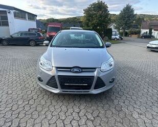 Ford Ford Focus Lim. Trend ! 49.000 TKM ! 1.6 Benzin Gebrauchtwagen