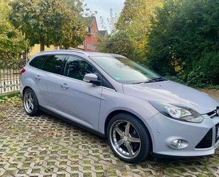 Ford Ford Focus 1,6 EcoBoost 110kW Titanium Turnier Ti. Gebrauchtwagen