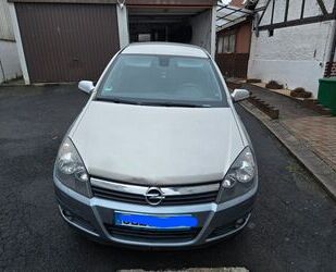 Opel Opel Astra 1.6 Twinport Edition 77kW Edition Gebrauchtwagen