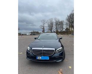 Mercedes-Benz Mercedes-Benz E 220 d 4MATIC T Autom. - Gebrauchtwagen