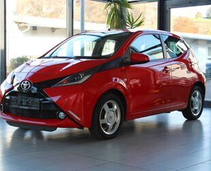 Toyota Toyota Aygo x-play touch*KLIMA*BLUETOO.*SCHECKHEFT Gebrauchtwagen