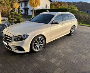 Mercedes-Benz Mercedes-Benz E 220 T d 4M Sportstyle AMG Gebrauchtwagen