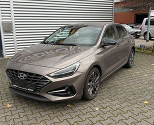 Hyundai Hyundai i30 Fastback Edition 30+ Mild-Hybrid Gebrauchtwagen