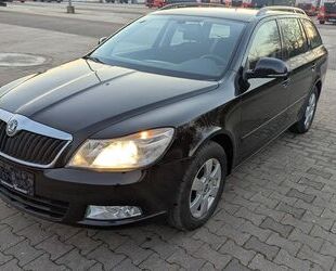 Skoda Skoda Octavia Combi 1.4 TSI DSG Elegance Elegance Gebrauchtwagen