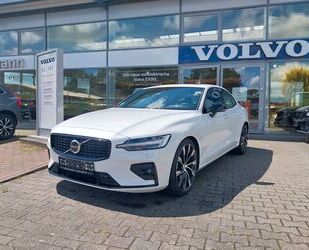 Volvo Volvo S60 B5 Ultimate Dark AWD 