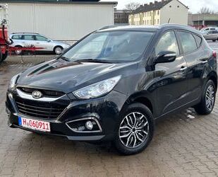 Hyundai Hyundai ix35 Premium 4x4 Aut. Navi Rfkamera Leder Gebrauchtwagen