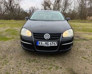 VW Volkswagen Jetta 1.6 FSI *Zahnriemen+Wapu neu* Gebrauchtwagen