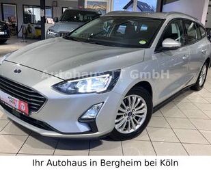 Ford Ford Focus 1,5 Titanium Turnier°Navi°Kamera+PDC°LE Gebrauchtwagen