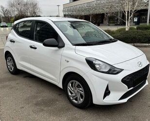 Hyundai Hyundai i10 1.0 * AUTOMATIK * Lenkrad Sitzheizung Gebrauchtwagen