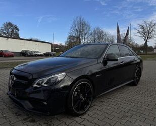 Mercedes-Benz Mercedes-Benz E 63 AMG *4Matic*Pano*Kamera*Distron Gebrauchtwagen