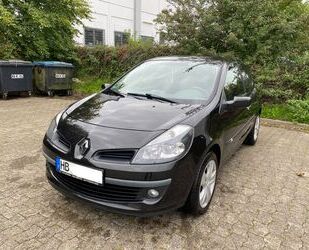 Renault Renault Clio Authentique 1.2 16V 55kW Authentique Gebrauchtwagen