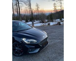 Ford Ford Focus ST mit Styling-Paket 190PS Diesel Gebrauchtwagen