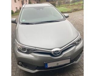 Toyota Toyota Auris Touring Sports Touring Sports Hybrid Gebrauchtwagen