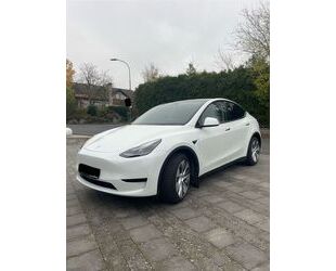 Tesla Tesla Model Y, SR RWD, AHK, Giga Berlin, 8-fach Gebrauchtwagen