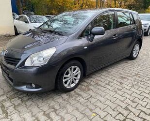 Toyota Toyota Verso Edition* Panorama*Navi* Kamera*7.Sitz Gebrauchtwagen