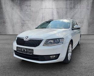 Skoda Skoda Octavia Combi Style DSG NAVI XENON AHK 1 HAN Gebrauchtwagen