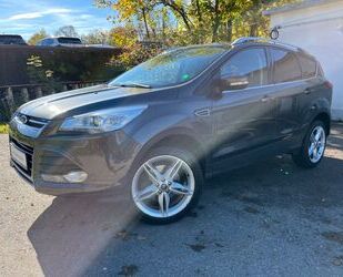 Ford Ford Kuga 2.0TDCi TITANIUM 4x4 AWD *BIXENON*NAVI*A Gebrauchtwagen