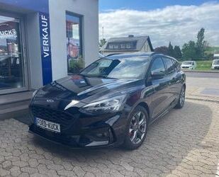 Ford Ford Focus 1.0 EcoBoost Mild-Hybrid ST-Line 125 PS Gebrauchtwagen